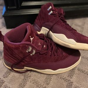 Jordan 12 Bordeaux